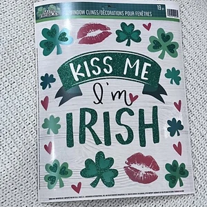Ventana Feliz Día de San Patricio BISS ME I'M IRISH 19 piezas - Imagen 1 de 3