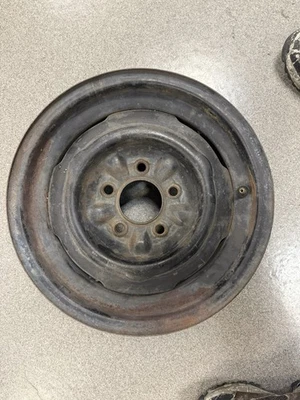 Rueda Corvette 1953-62 - remachada - 15 x 5" Foto 1 de 4