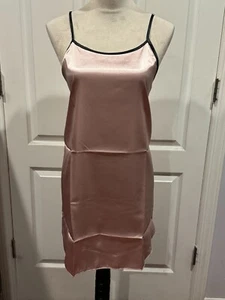 Wmn's Lingerie Satin Nightgown Slip Rose Pink Thin & Soft Sz 2XL 31"Lx18"W - Picture 1 of 4