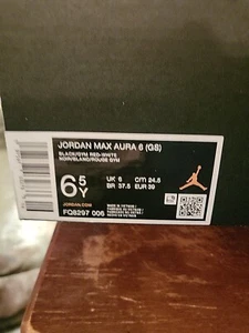 Jordan Max Aura 6.5 Boys Red/ Black And White FQ8297-006 New/box  - Picture 1 of 11