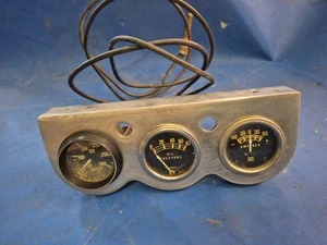 VINTAGE 3 GAUGE SET WITH WATER TEMP OIL PRESSURE AMPS & VINTAGE ALUMINUM BRACKET - Picture 1 of 8