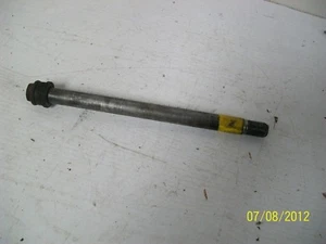 YAMAHA XJ600 S DIVERSION FRONT WHEEL SPINDLE (MB29) - Picture 1 of 1