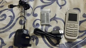 Samsung E12001 Mobile phone, charger, usb &spare battery 2G ONLY - Afbeelding 1 van 5
