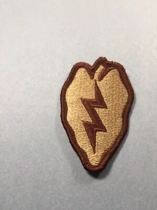 US Army - 25th. Inf. Div. Desert Subdued Patch (Sew-on) - Picture 1 of 6