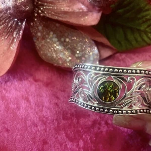 Custom Canadian Ammolite Set In .925 Sterling Silver Beautiful Cuff Bracelet - Foto 1 di 5