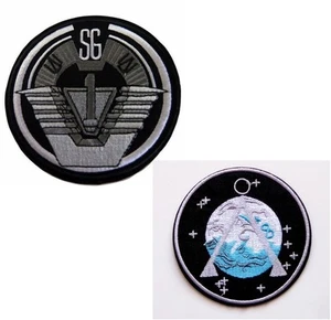 Stargate SG-1 Serie de TV Juego de 2 Uniformes Iron-On Command Logotipo Goth Punk - Imagen 1 de 12