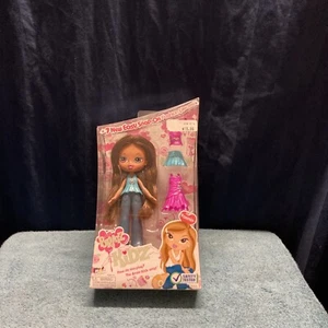 Bratz Kidz Yasmin Snap-On Moda Usando Jeans 7 Piezas de Moda J2 - Imagen 1 de 8