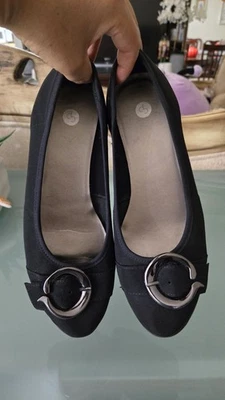 Zapatos para mujer Dressbarn negros talla 8W Foto 1 de 4