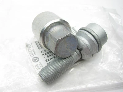 (1) NEW - OEM GENUINE Locking Wheel Lug Bolt W/ Key Audi 4L0698139B821 - Image 1 of 3