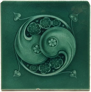 Antique Fireplace Majolica Tile Green Floral Design by Henry Richards 1905 - Picture 1 of 3
