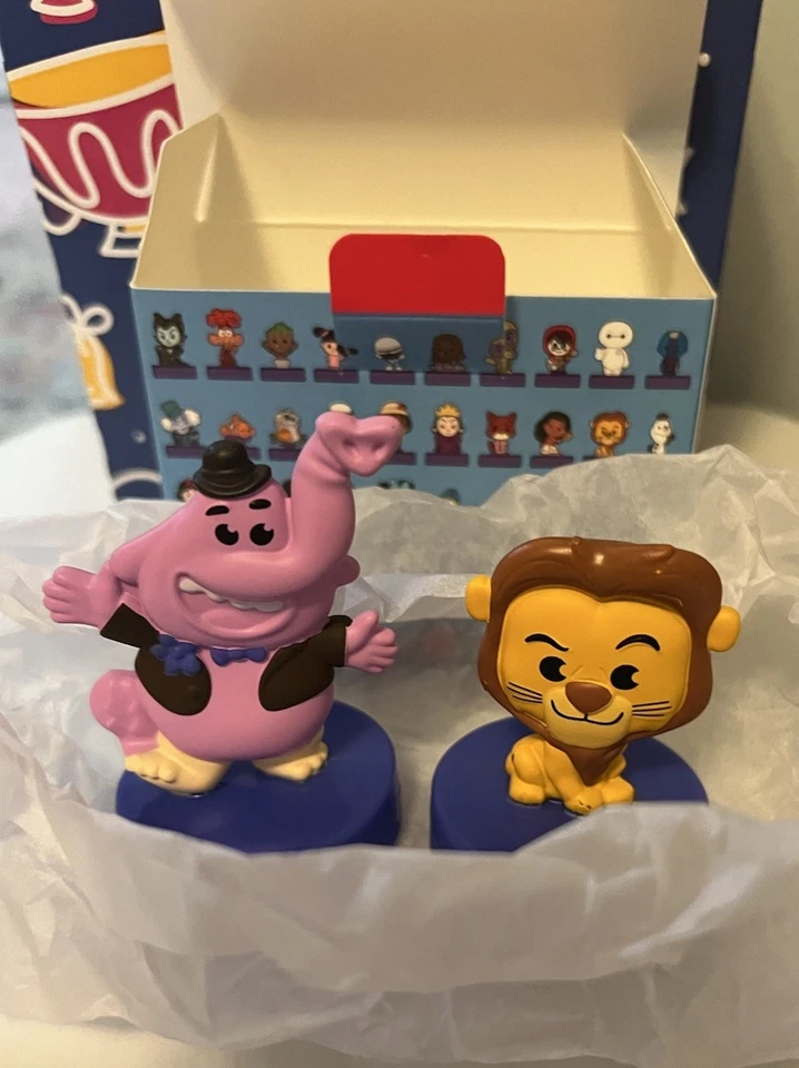 McDonald’s Disney 70 Aniversario Happy Meal Juguetes Bing Bong y Simba y Caja Foto 1 de 1