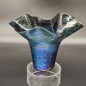 Delicate Romeo Glass Studio Vase Iridescent Martin Mihn Free Form Ruffled Edge - Picture 1 of 14