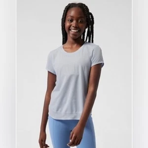 ATHLETA GIRL ON THE MOVE MESH TEE sea fog blue Girls SIZE 14 - Picture 1 of 4