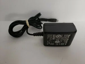 Sino American SA106A-0512-6 Adattatore di commutazione alimentazione CA 5,5V 0,5A uscita - Foto 1 di 4