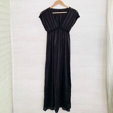 Miss Elaine - Black creased v-neck sleeveless long lace trimmed gown, S