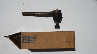 NOS GM 1985-99 Chevy C10-30 GMC C1500-3500 Suburban '87 R10 Tie Rod End 26051689 - Image 1 of 4
