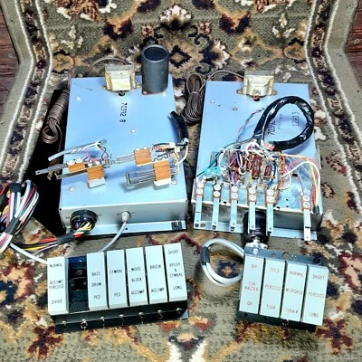 Preamplificador de percusión y vibrato transistor de órgano CONN de colección, interruptores, enchufes Foto 1 de 4