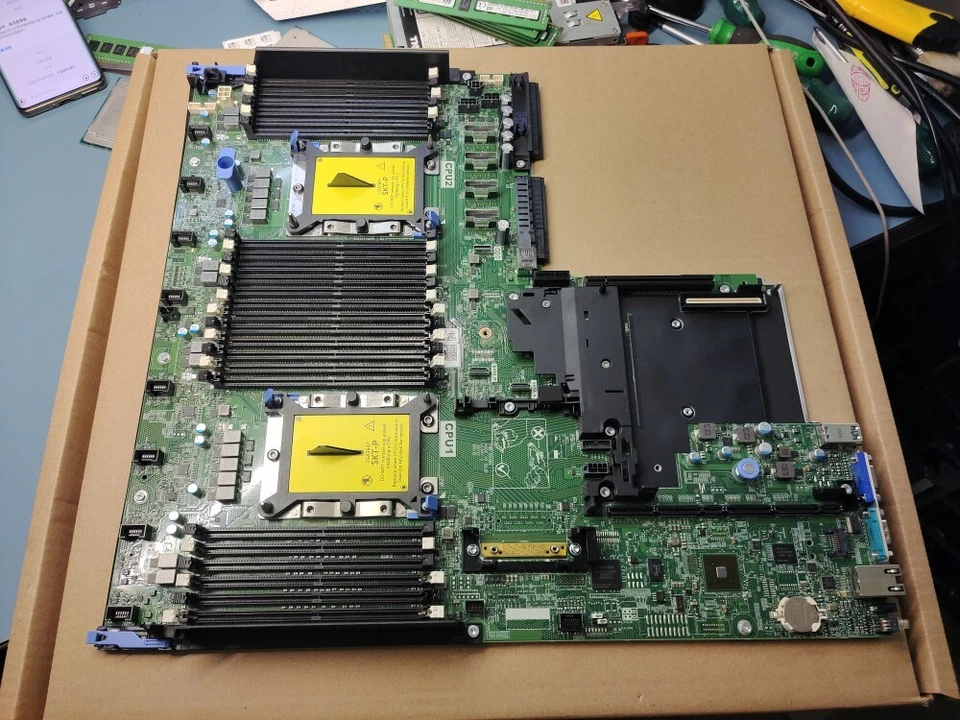 Original DELL R640 motherboard 6G98X 1YM03 RJCR7 DY2X0 8HT8T H28RR XFK4K - Bild 1 von 1