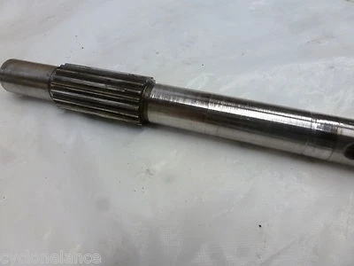 1966 EVINRUDE 9622A 9.5HP PROPELLER SHAFT 305261 OUTBOARD MOTOR JOHNSON - Image 1 of 4