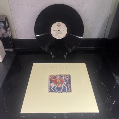 PAUL SIMON - 1986 Vinyl 33rpm LP - GRACELAND European press - Image 1 of 4
