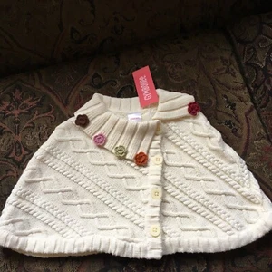 NWT Gymboree Rocky Mountain Cable Knit Capelet Poncho 5-6 new Crocheted Flowers - Picture 1 of 3