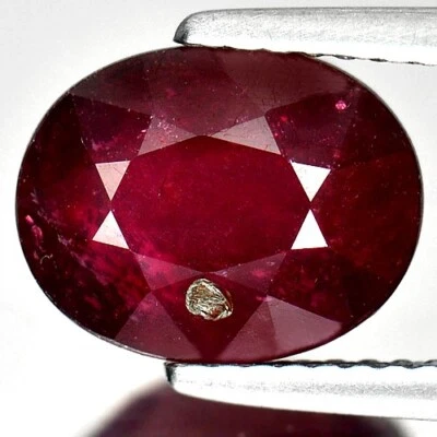 Purplish Red Ruby 4.60 Ct. Oval Shape 10.4 x 8.2 Mm. Natural Gemstone Madagascar - Image 1 of 4