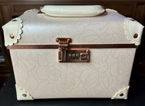 Urecity Retro Faux Leather Makeup Train Case With Storage Box And Combo Lock - Picture 1 of 12