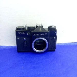 Zenit TTL SLR 35mm 1980 Olimpiadi fotocamera pellicola solo corpo. Testato funzionante - Foto 1 di 6