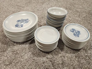 Pfaltzgraff Yorktowne Vintage Dishes - Picture 1 of 10