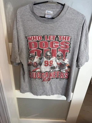 Vintage M&O Knits Buccaneers "Who Let The Dogs Out" Mens T-Shirt Large     18-37 - Image 1 of 4