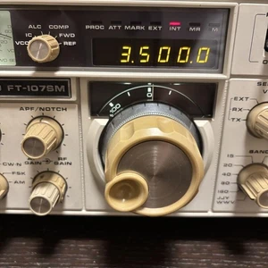 YAESU FT-107SM HF 10W Transmitter Tested Manual Power Cord Only Japan JDM Vintag - Picture 1 of 9