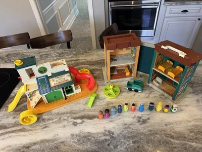 Vintage FisherPrice Sesame Street Play House com Personagens Também Die Cast Incluído - Imagem 1 de 4