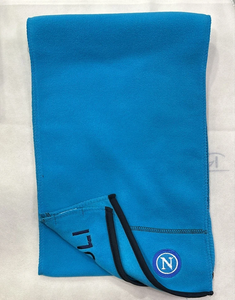 SCIARPA NAPOLI AZZURRA, 2025 CON STEMMA IN BASSO A DESTRA - Immagine 1 di 1