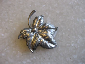 Vintage BEAU Sterling Leaf Pin Brooch - Picture 1 of 6
