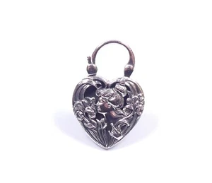 Victorian Style Lady Love Heart Padlock Pendant 925 Sterling Silver Black Onyx - Picture 1 of 8
