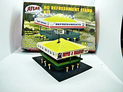 Atlas HO Slot Car Refreshment Stand Built with Org Box - Image 1 of 2