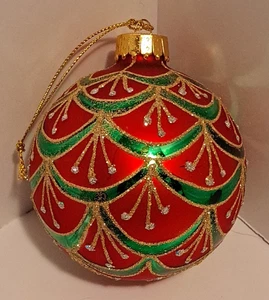 Bronners Christmas Handcrafted Ornament Red and Green - Picture 1 of 2