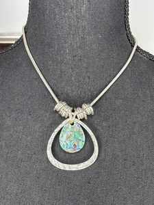 Vintage Chico's Women's Abalone Pendant Necklace Boho Modernist - Picture 1 of 4