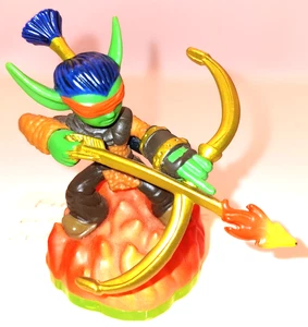 Skylanders Spyro's Adventure Flameslinger (personaggio Elfo) Figurina 2011 X Box 1 - Foto 1 di 3