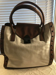 LOEFFLER RANDALL WEISS LEDER BRAUNER BESATZ MIT NIETEN BEUTELTASCHE MAGNETVERSCHLUSS - Bild 1 von 8