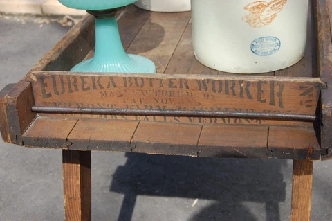 1900S ANTIQUE WOOD BUTTER WORKERS TABLE 49" EUREKA MINNESOTA 55051 Cover