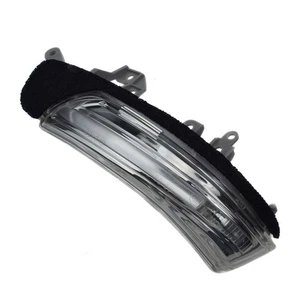 Left Side Rearview Mirror Light Signal Lamp For Toyota Prius Avalon 81740-30130 - Picture 1 of 6