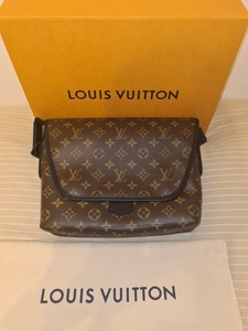 briefcase lv