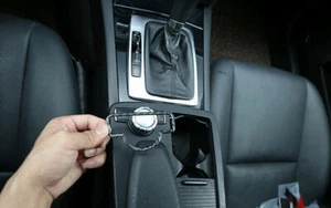 Real Carbon Fiber Inner Multimedia Button Frame Trim For Benz C-Class 2007-2014 - Picture 1 of 12