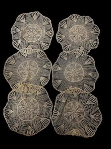 VTG crocheted cream colored doilies - set of 6. - Picture 1 of 3
