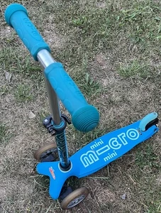 Micro Scooter Mini Deluxe blau 3 Räder / Alter 2-5 Jahre alt / SUPER ZUSTAND! - Bild 1 von 6