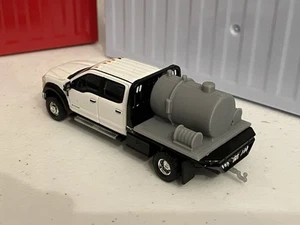 3D Druck Add on 1/64 Wasser Vakuum Tank Topper für Greenlight Tradesman Pritsche - Bild 1 von 7