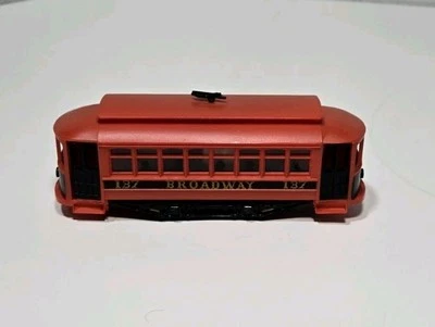 HO Scale TYCO 214G Trolley Car "Broadway" (READ) - Image 1 of 4