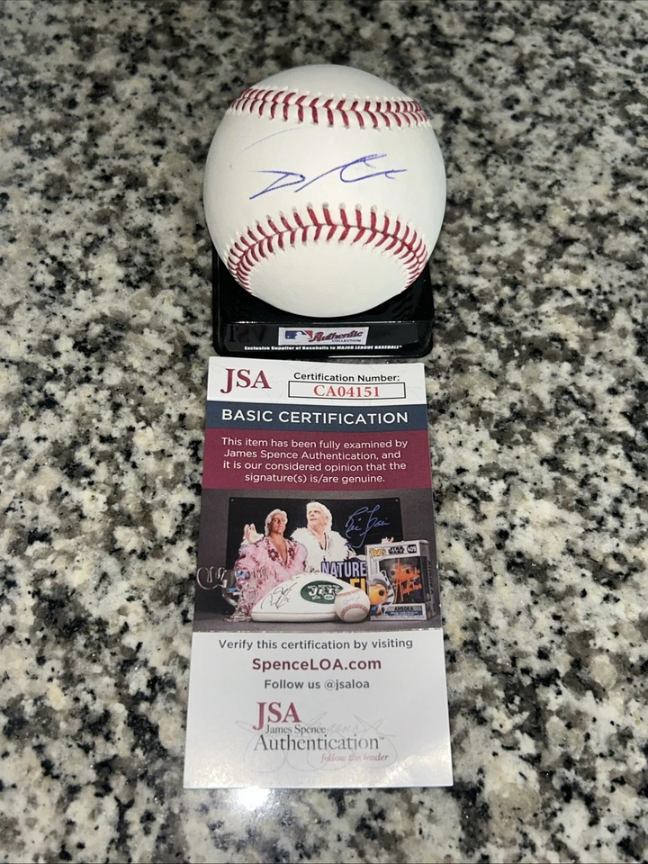 BOLA DE BEISEBOL ASSINADA POR YU DARVISH RANGERS INCLUINDO AUTENTICAÇÃO JSA - Imagem 1 de 1