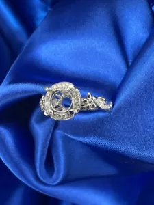 14K WHITE GOLD DIAMOND ENGAGEMENT RING MOUNTING 0.10CTW (AD1001888) - Picture 1 of 2